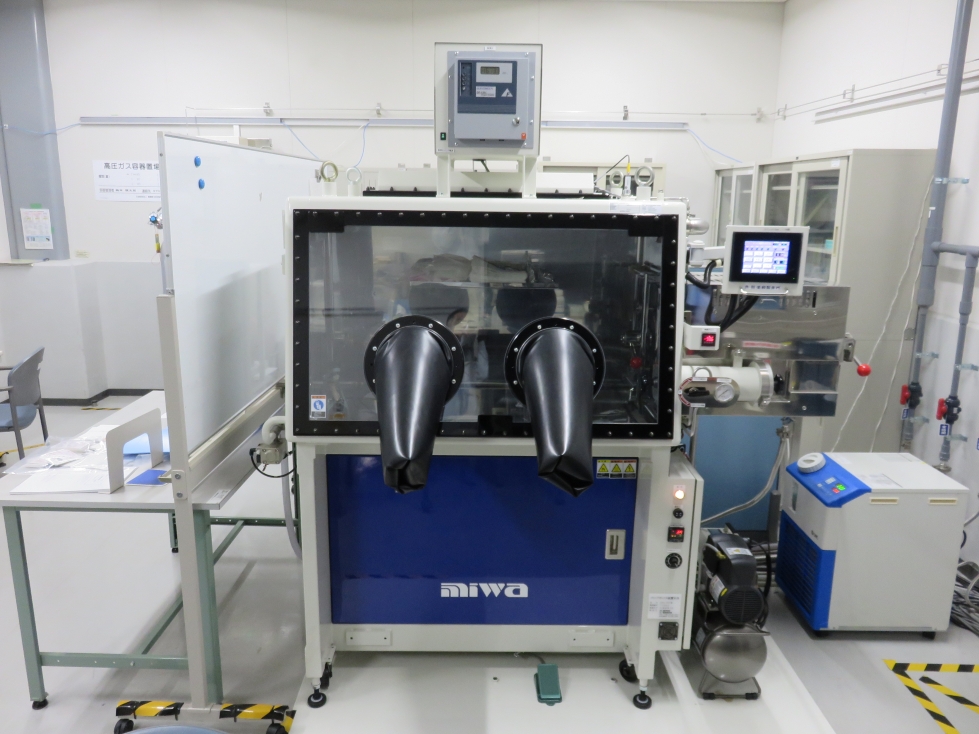 glovebox